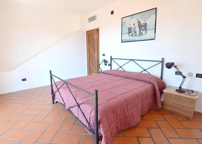 Manuela - Argonautivacanze لاكونا