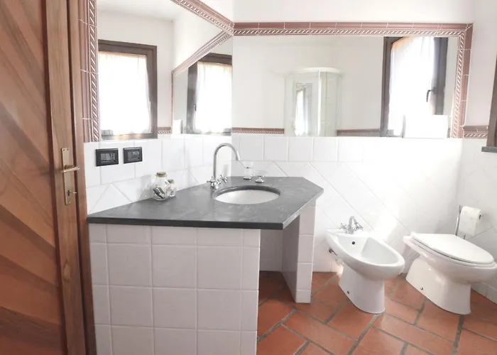 Manuela - Argonautivacanze لاكونا